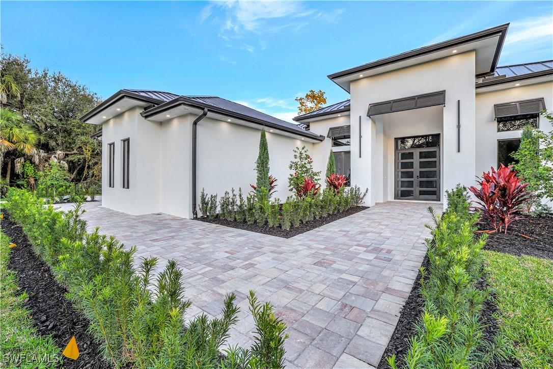 264 13th St., Naples, FL 34120