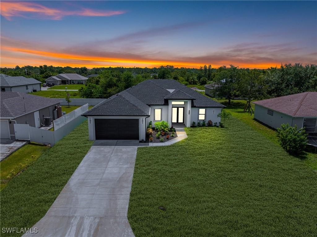 529 Kilgour Ave., Lehigh Acres, FL 33974