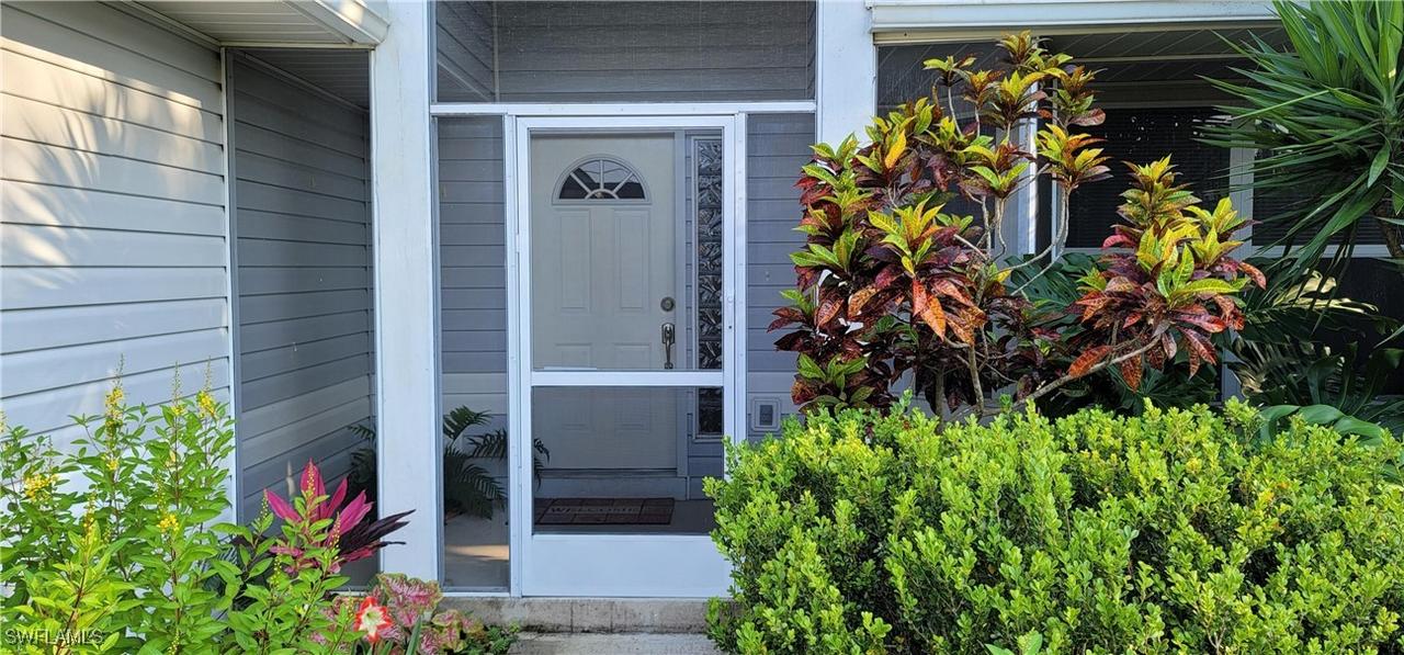 2505 9th St., Lehigh Acres, FL 33971