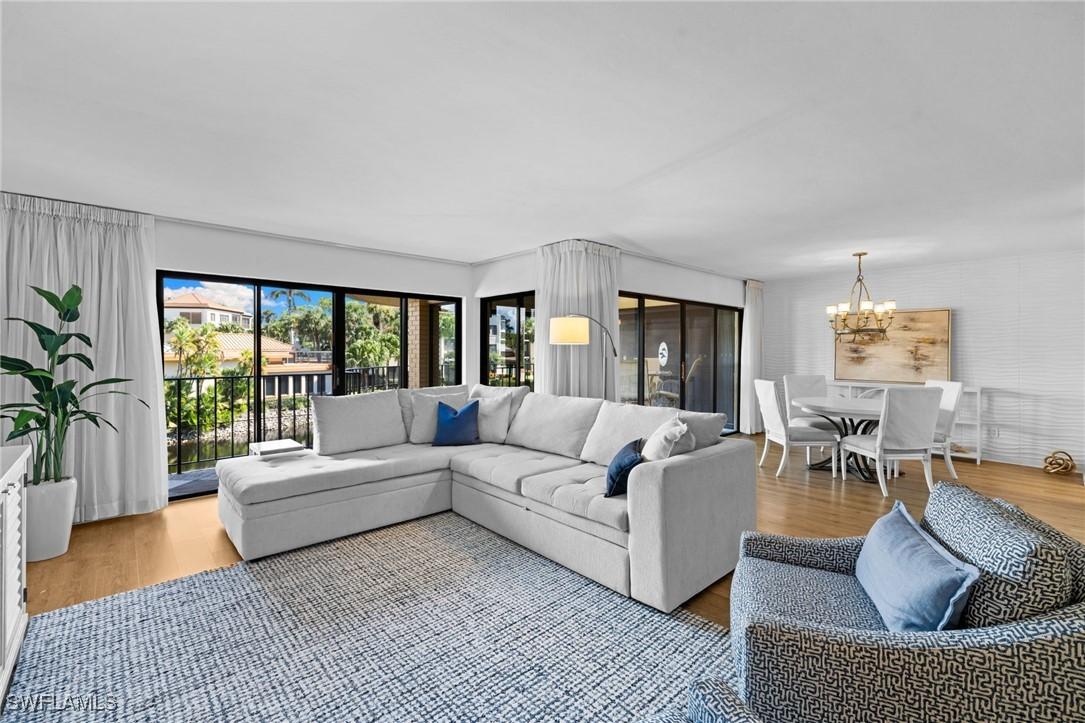 6710 Pelican Bay Blvd. #422, Naples, FL 34108