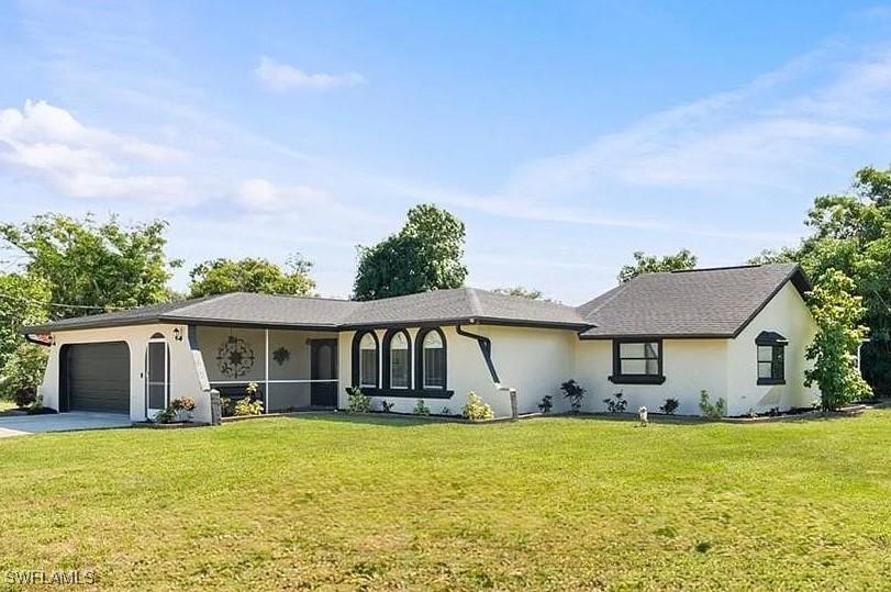 3042 Mango St., Fort Myers, FL 33916