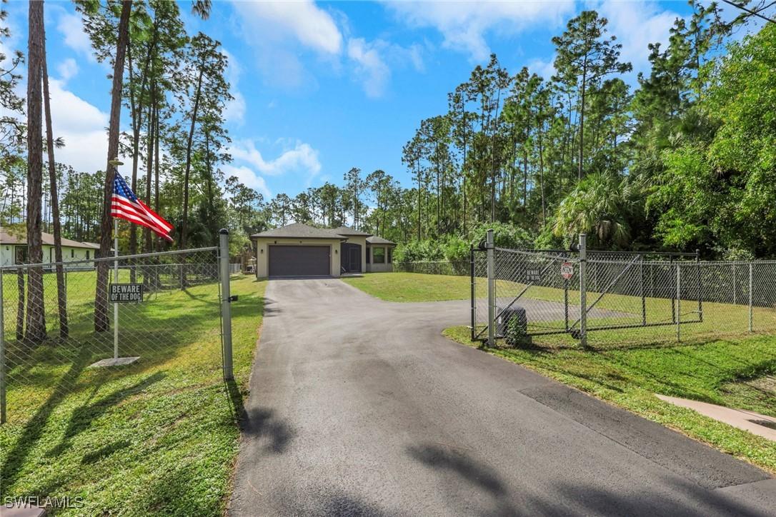 3736 10th Ave., Naples, FL 34117