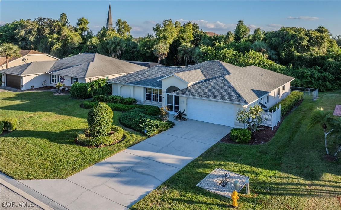 30 Wickliffe Dr., Naples, FL 34110