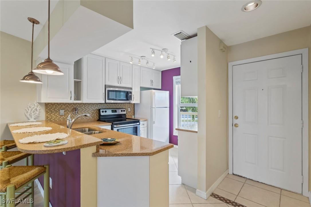 1305 Mainsail Dr. #1013, Naples, FL 34114