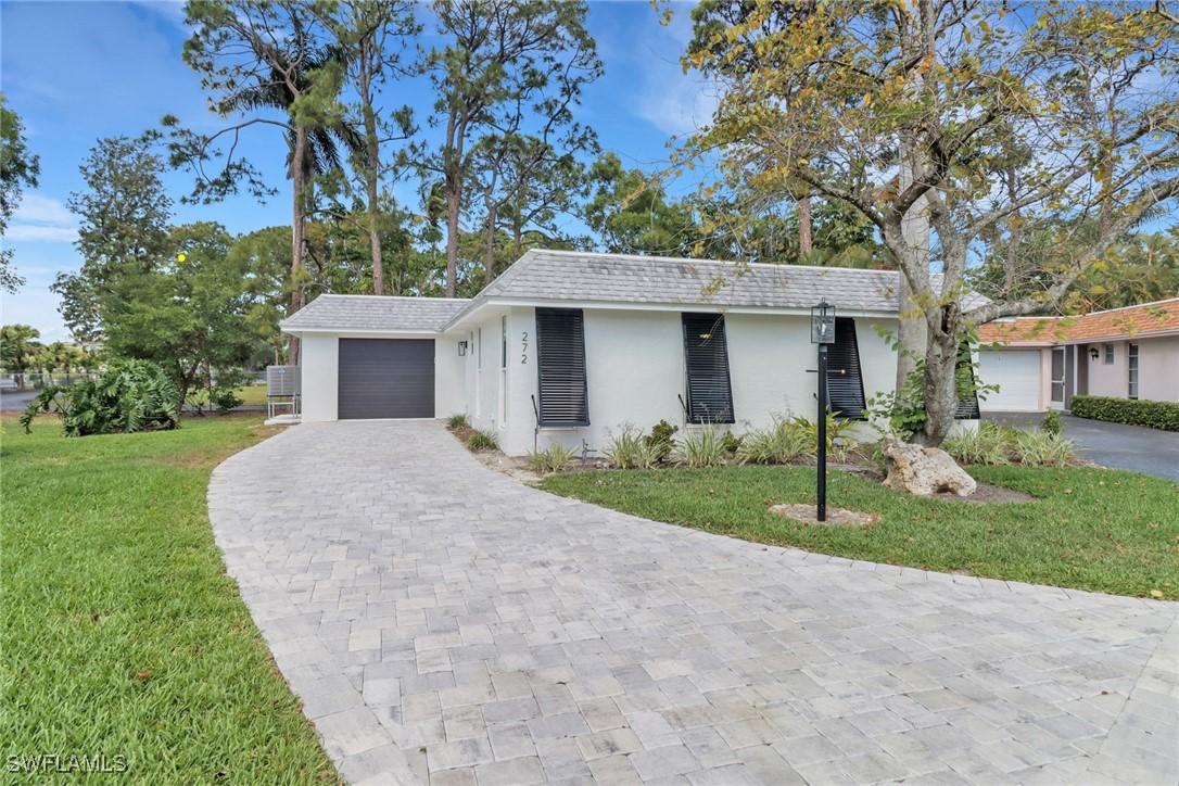 272 Yorkshire Ct. #11, Naples, FL 34112