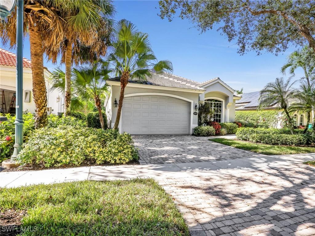 5073 Kensington High St., Naples, FL 34105