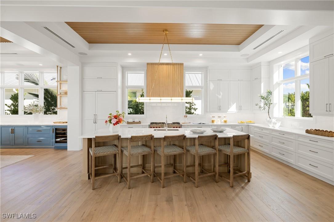 575 13th Ave., Naples, FL 34102