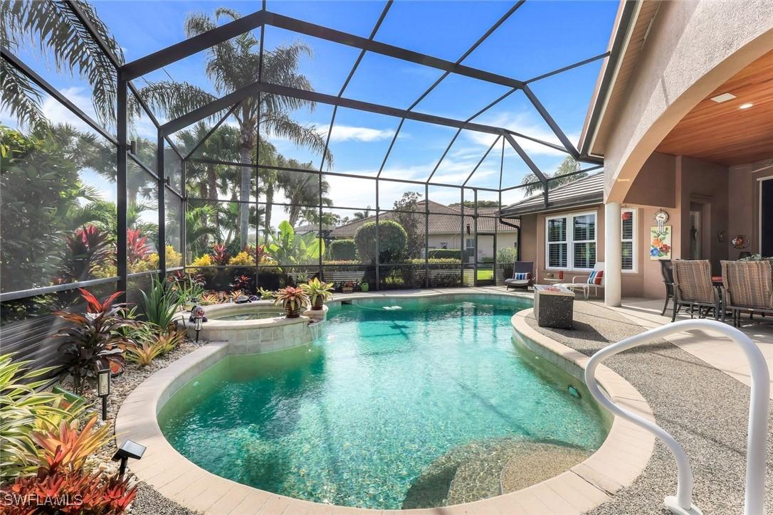 5926 Amberwood Dr., Naples, FL 34110