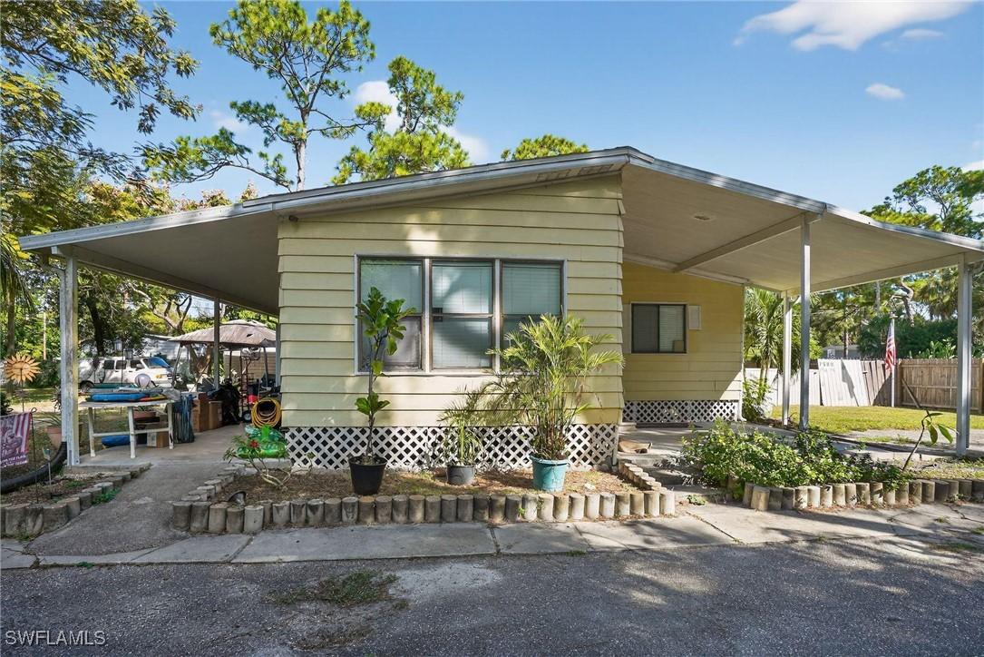 7580 Marx Dr., North Fort Myers, FL 33917