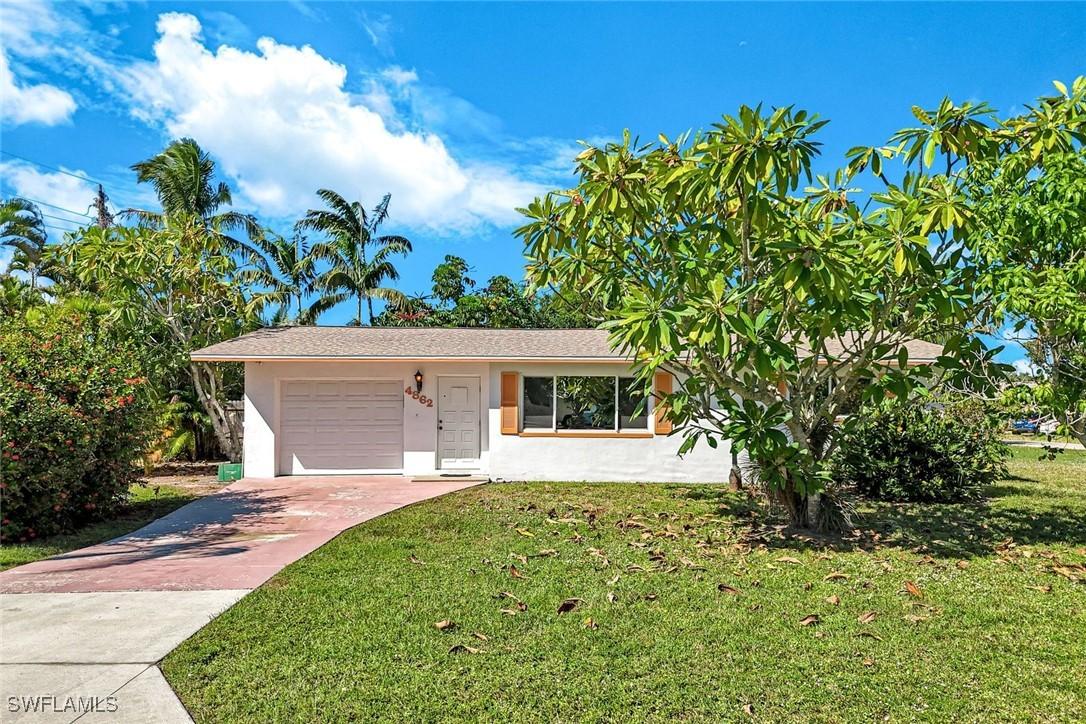 4862 Catalina Dr., Naples, FL 34112