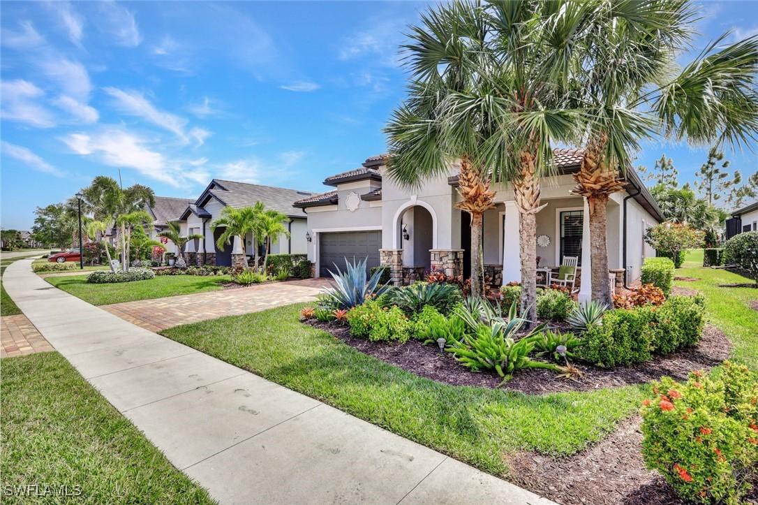 9350 Greyhawk Tr., Naples, FL 34120