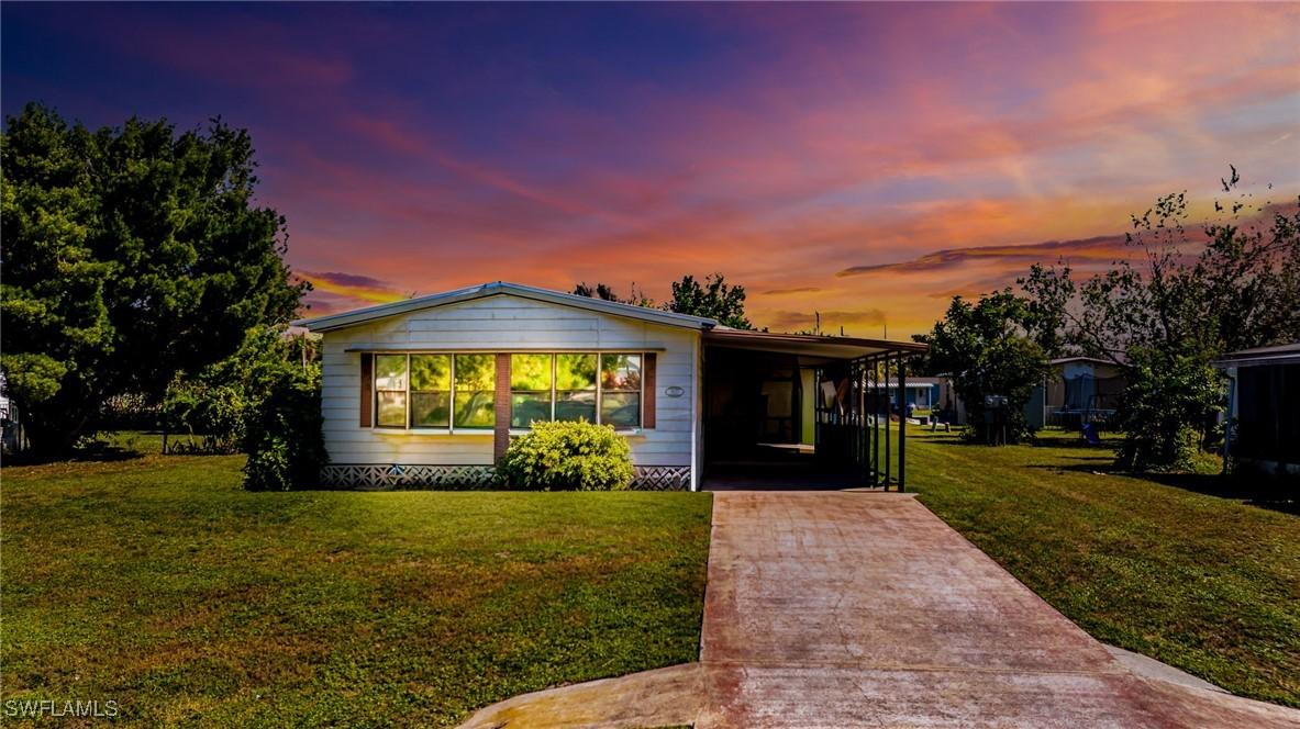 7627 Peyraud Dr., North Fort Myers, FL 33917