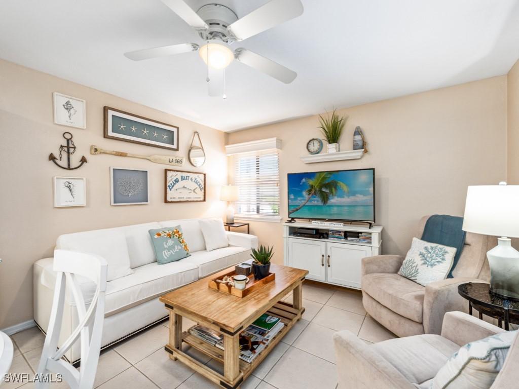 175 5th Ave. #10 (203), Naples, FL 34102