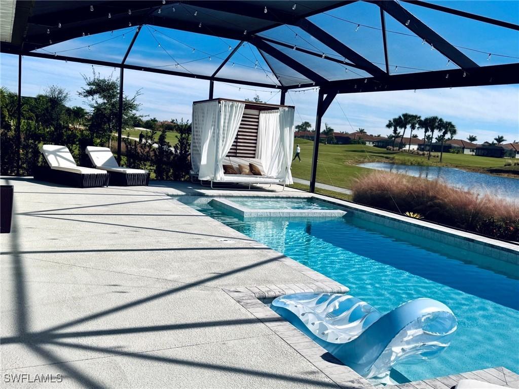 18750 Lake Hammock Dr., Naples, FL 34114