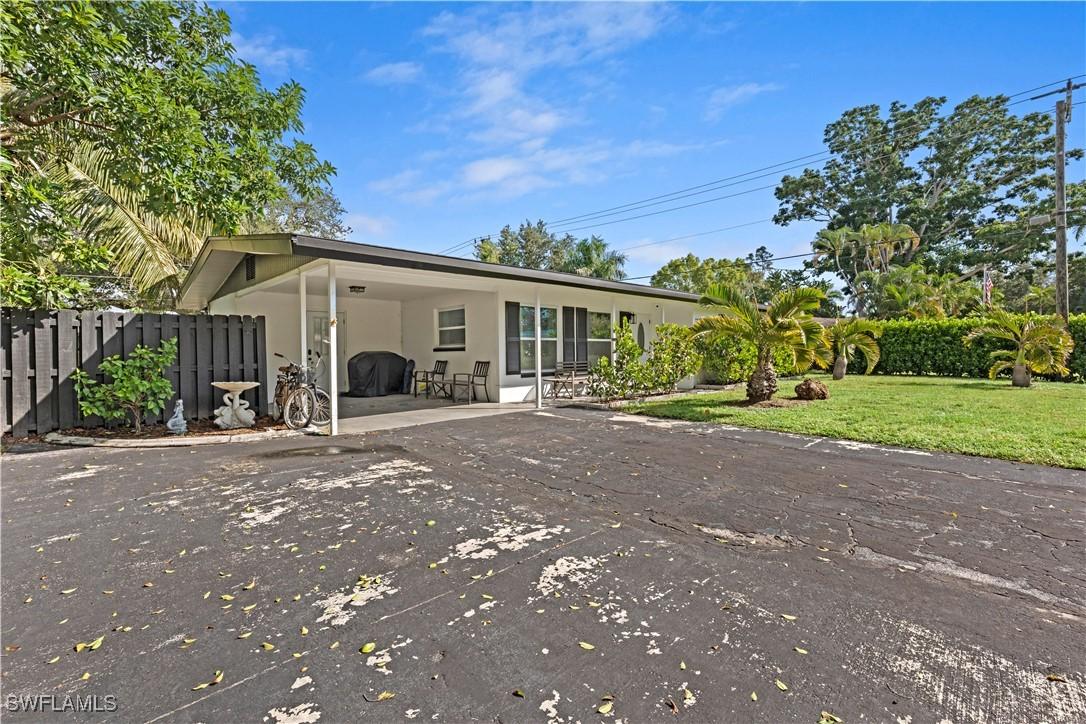 1435 Terra Palma Dr., Fort Myers, FL 33901