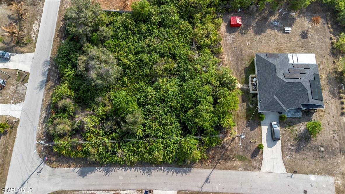 102 Sally Ave., Lehigh Acres, FL 33971