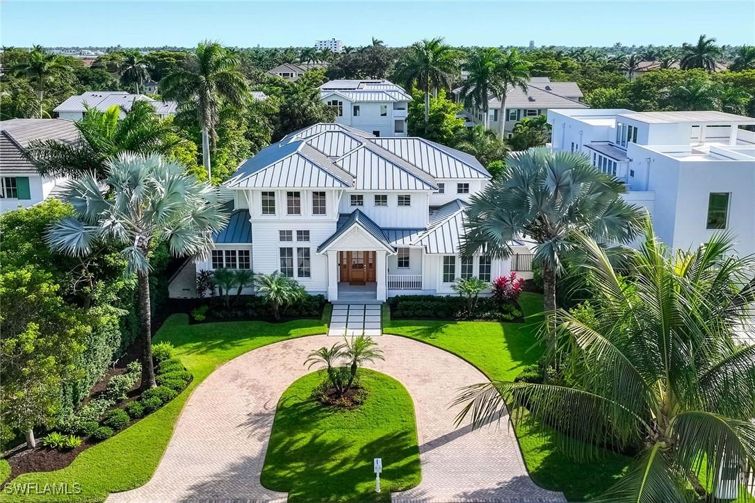 730 9th Ave., Naples, FL 34102