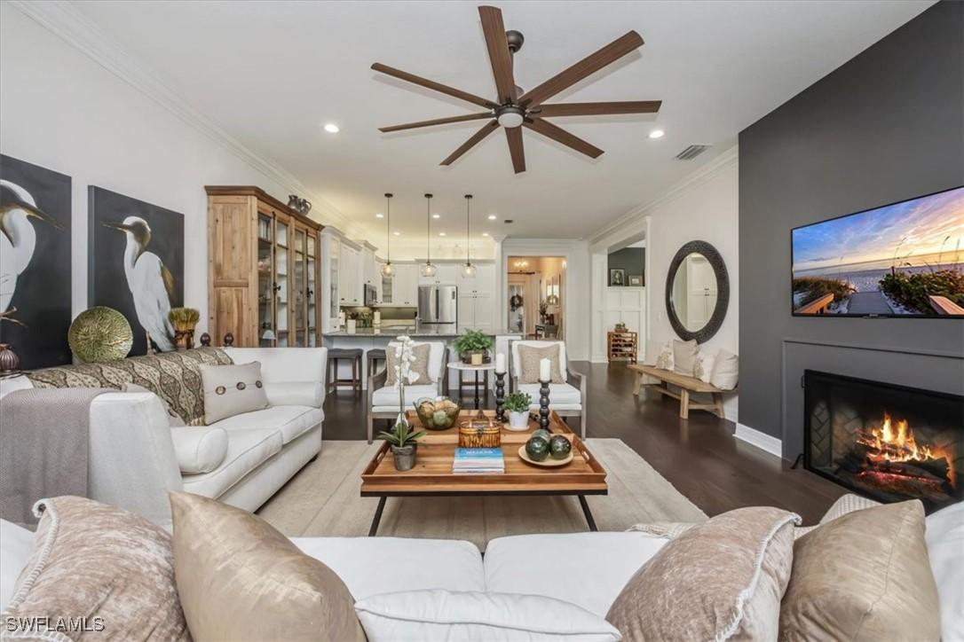 13456 Mandarin Cir., Naples, FL 34109