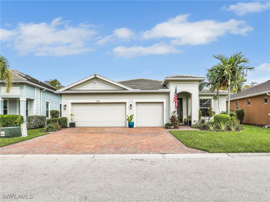 3853 Helmsman Dr., Naples, FL 34120