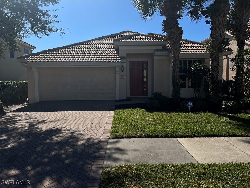 2022 Fairmont Ln., Naples, FL 34120