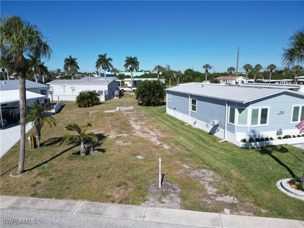11380 Azalea Ln., Fort Myers Beach, FL 33931