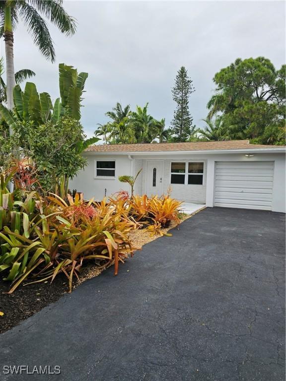 1235 Rordon Ave., Naples, FL 34103