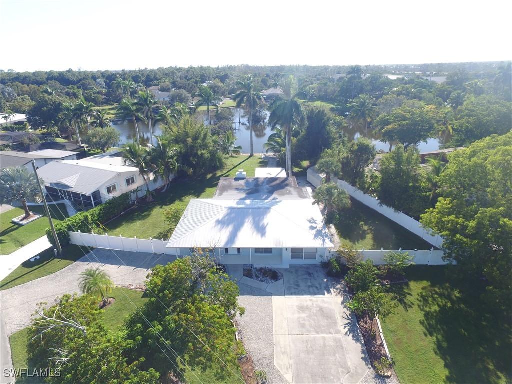 22 Constitution Dr., Naples, FL 34112