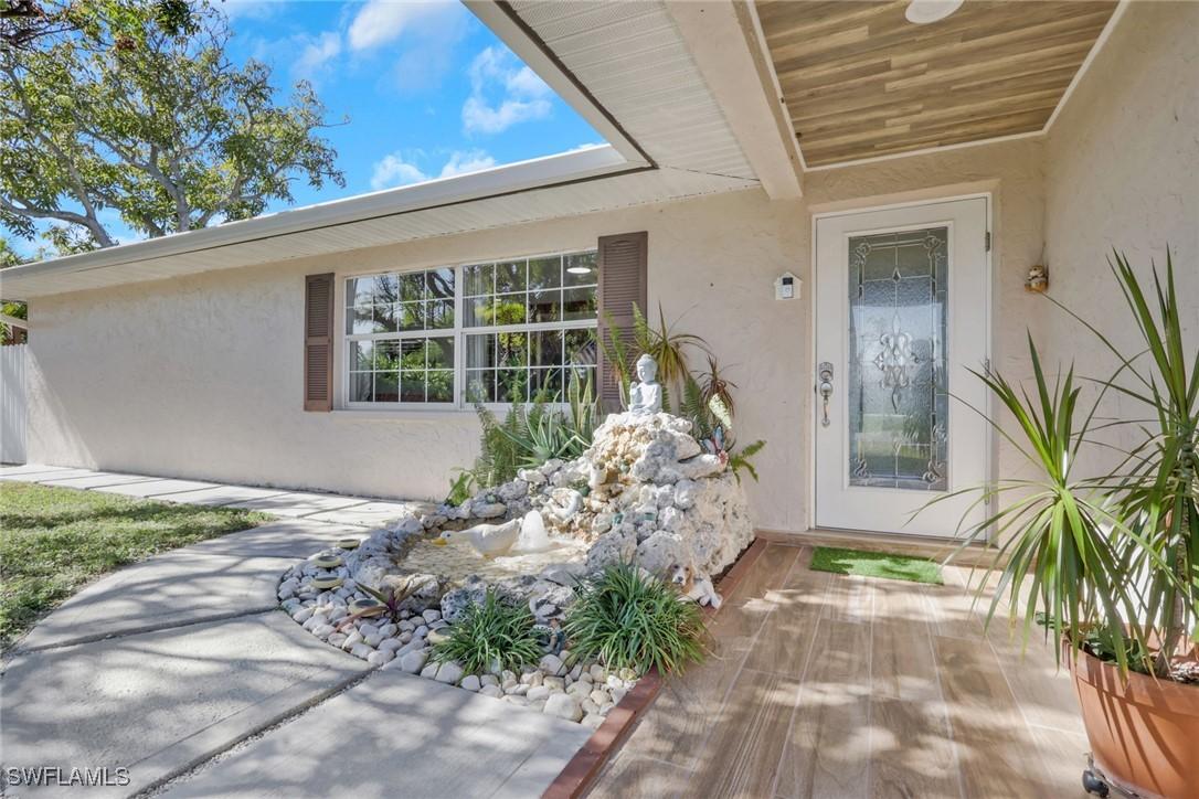 4983 18th Ct., Naples, FL 34116