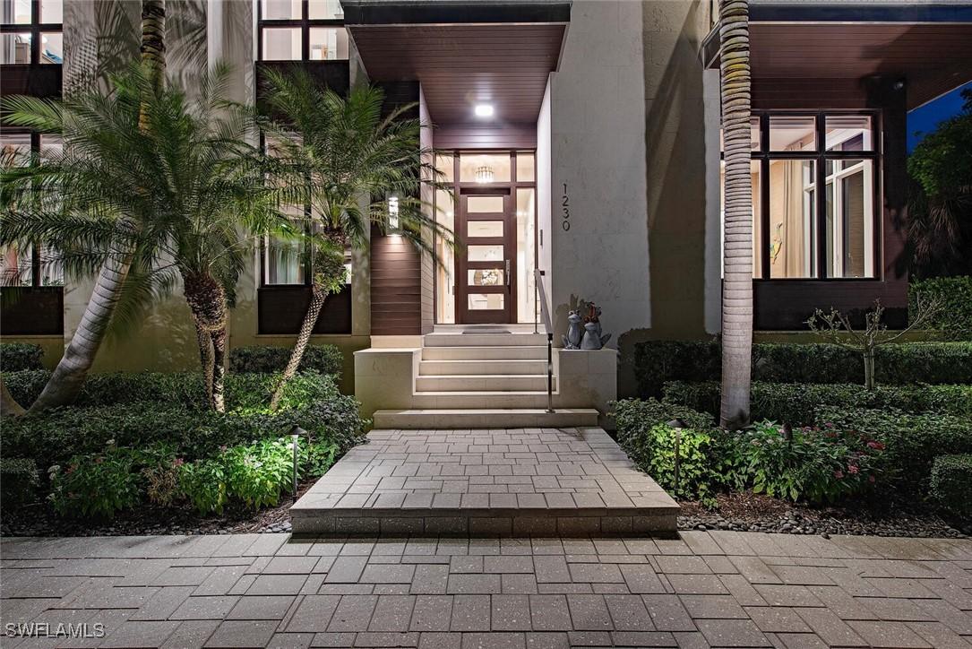 1230 Gulf Shore Blvd., Naples, FL 34102