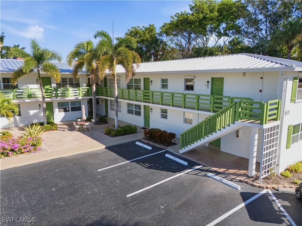 975 9th Ave. #11, Naples, FL 34102