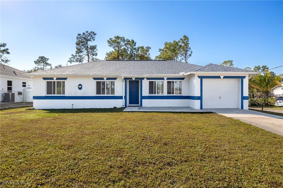 4230 33rd Ave., Naples, FL 34120