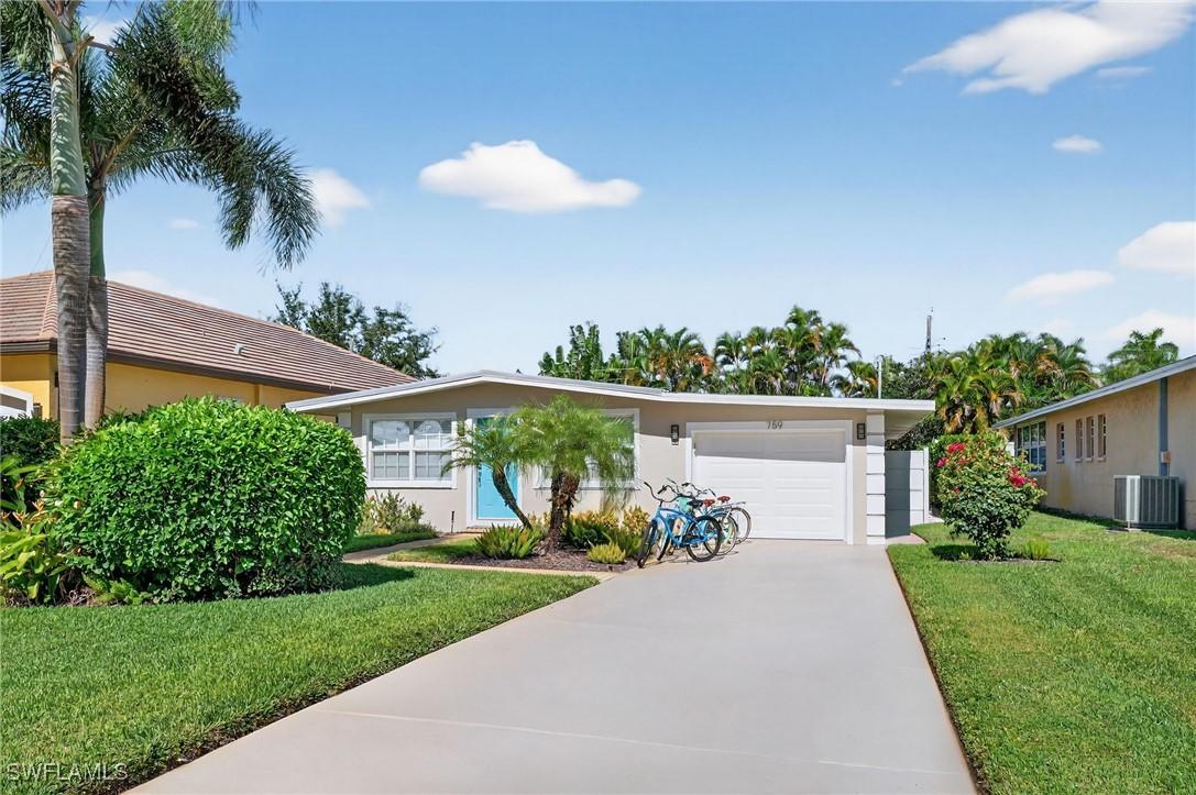 759 92nd Ave., Naples, FL 34108