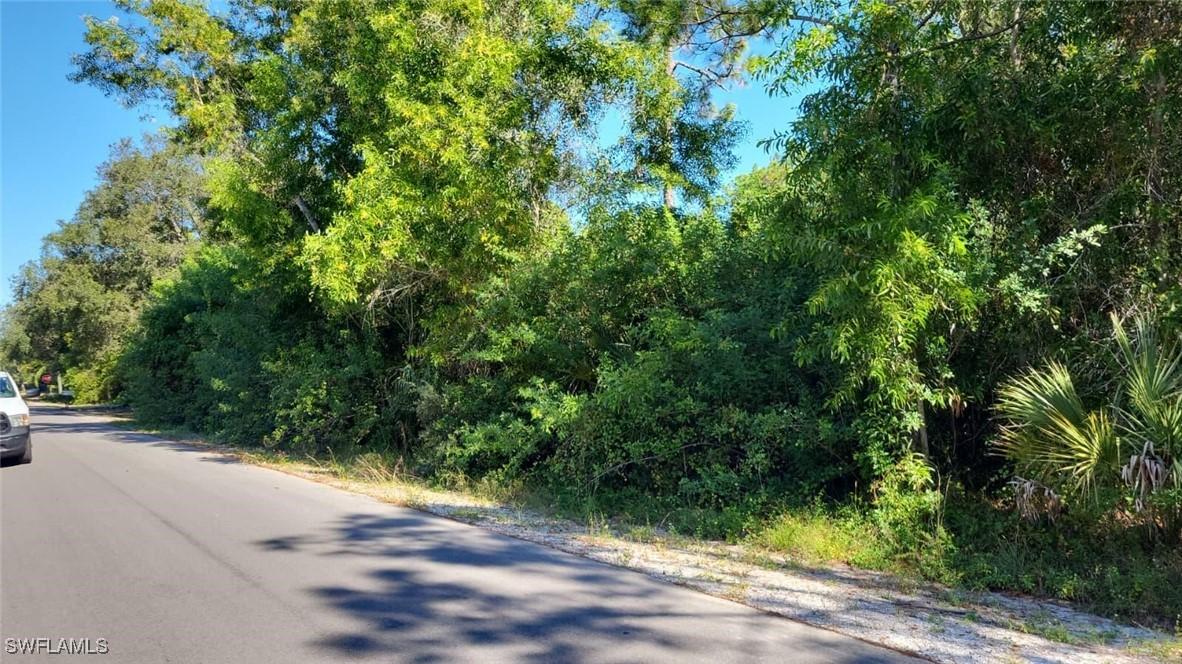 118 Irving Ave., Lehigh Acres, FL 33936