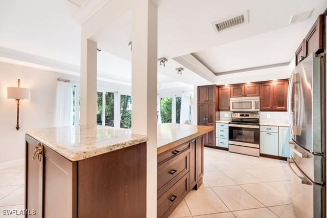 1810 Bald Eagle Dr. #A, Naples, FL 34105