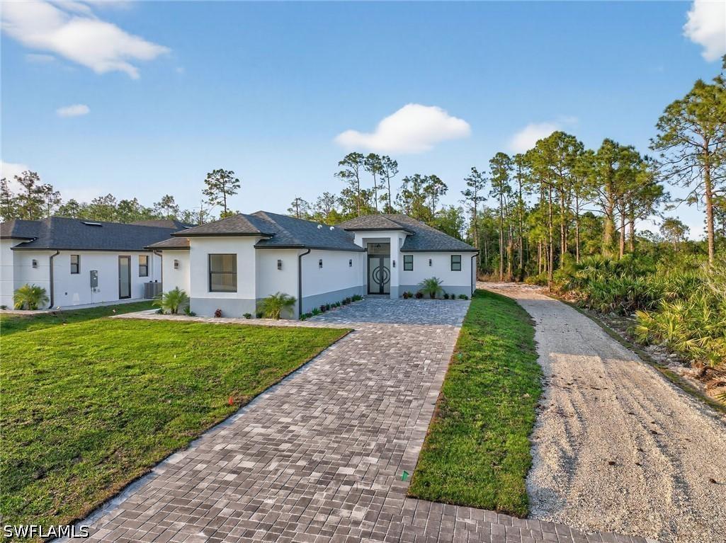 3565 43rd Ave., Naples, FL 34120