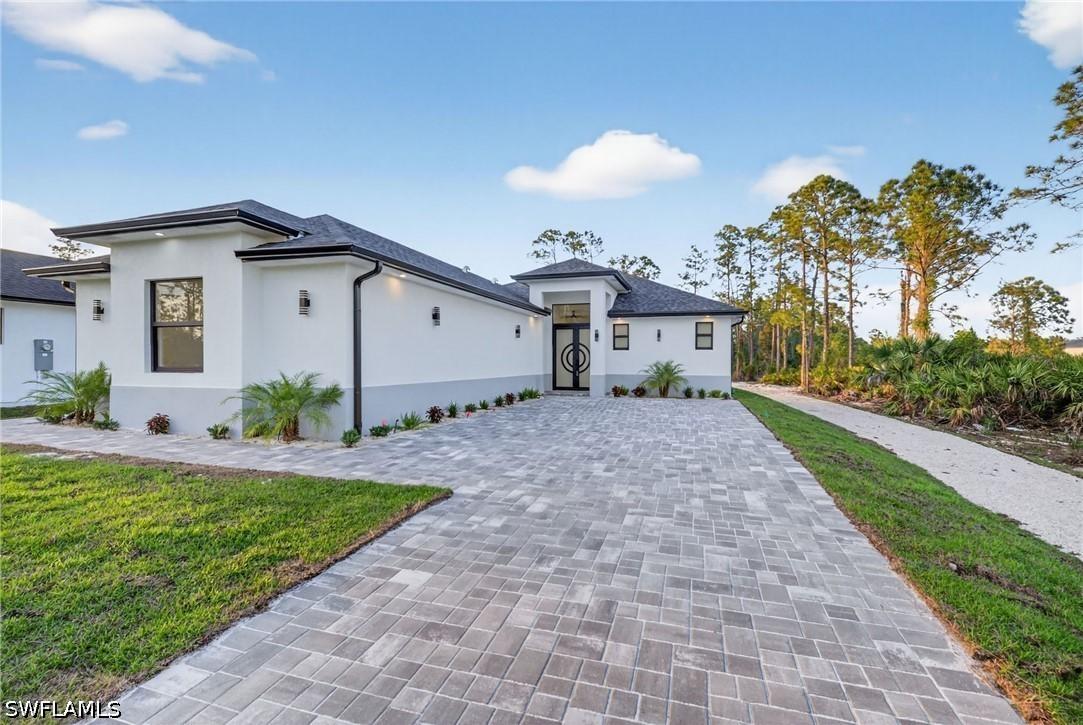 3565 43rd Ave., Naples, FL 34120