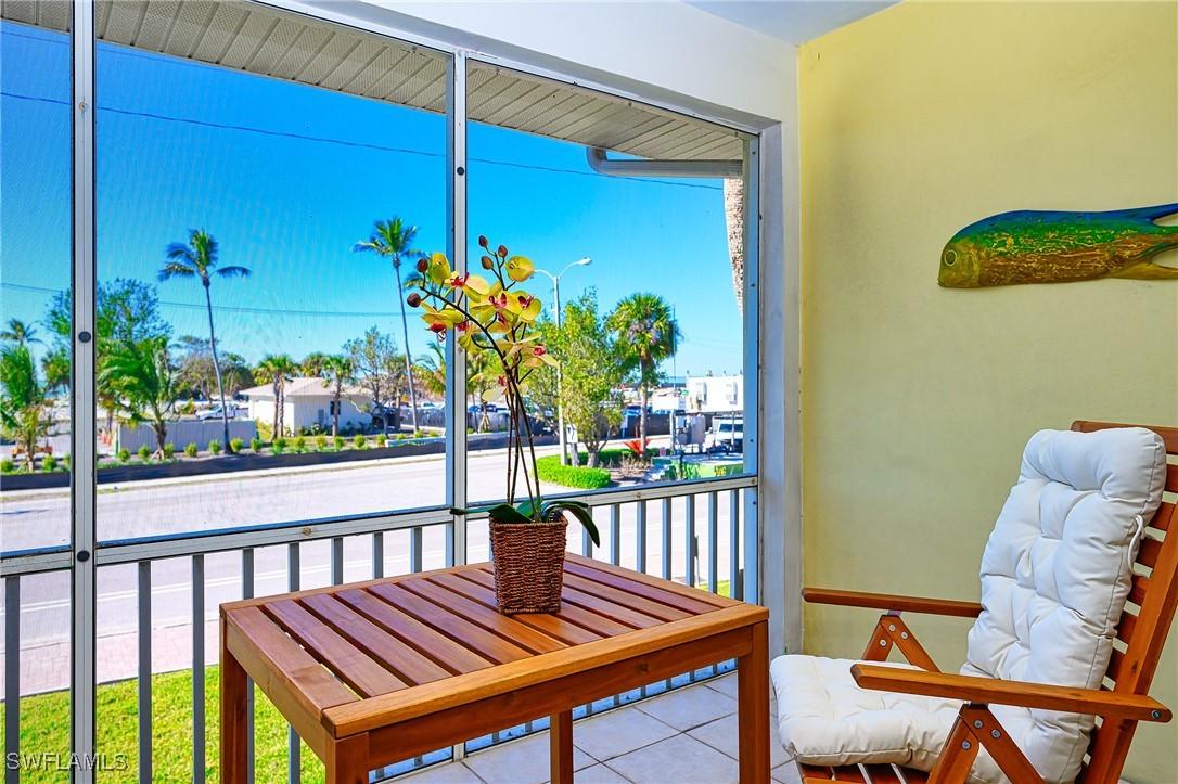 1550 Gulf Shore Blvd. #W4, Naples, FL 34102