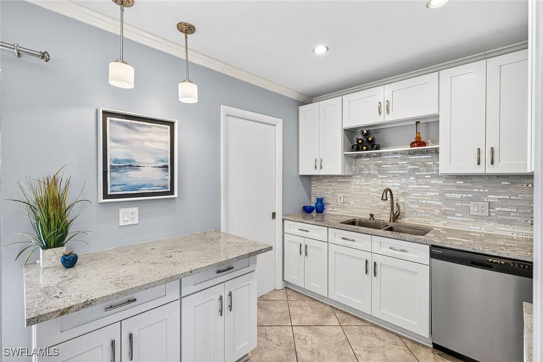 788 Park Shore Dr. #H31, Naples, FL 34103