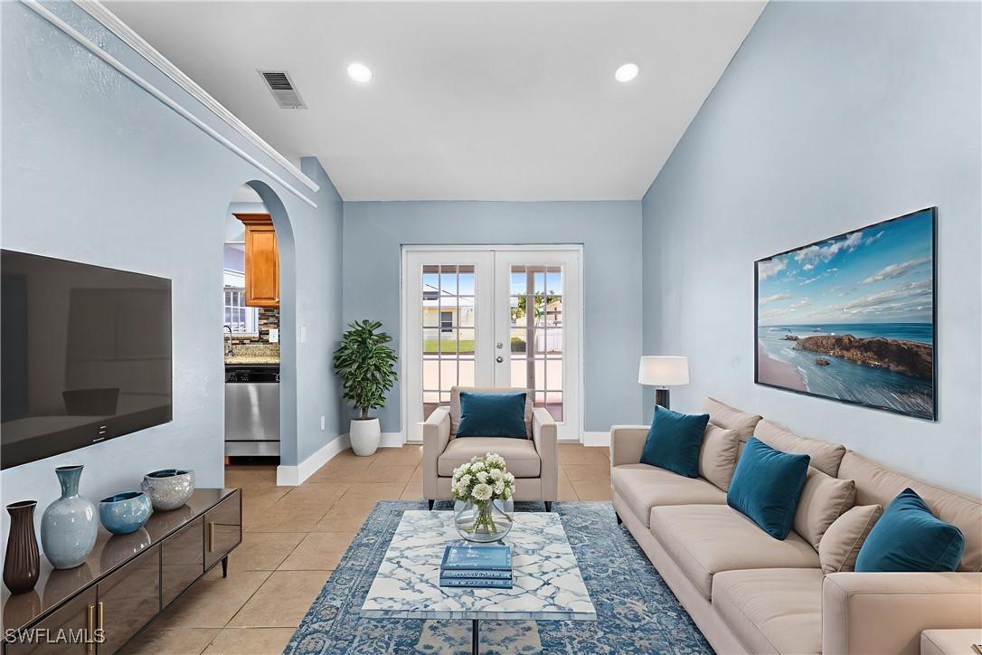 1715 NE 2nd Ave., Cape Coral, FL 33909