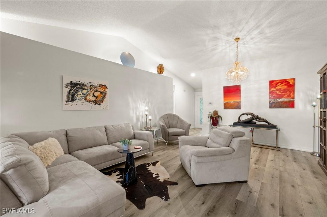 13252 Tall Pine Cir., Fort Myers, FL 33907