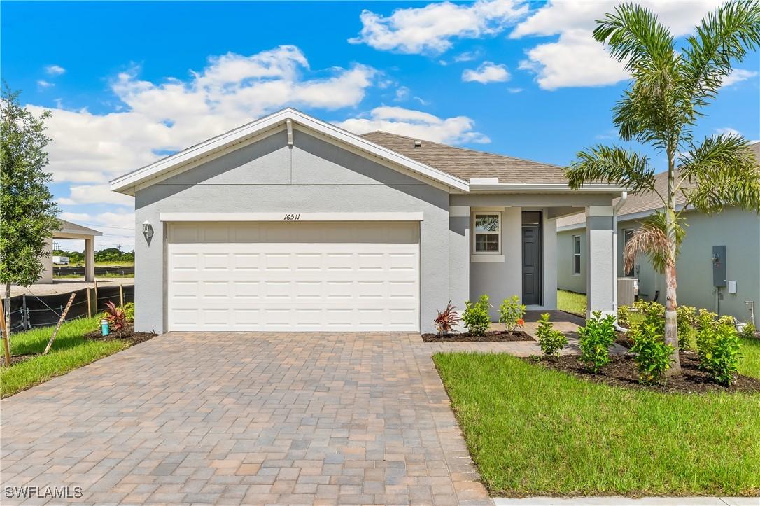 2686 Soft Coral Way, North Fort Myers, FL 33903