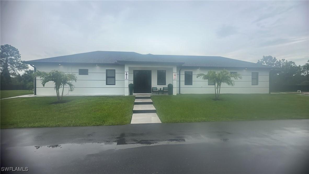 3437 70th Ave., Naples, FL 34120