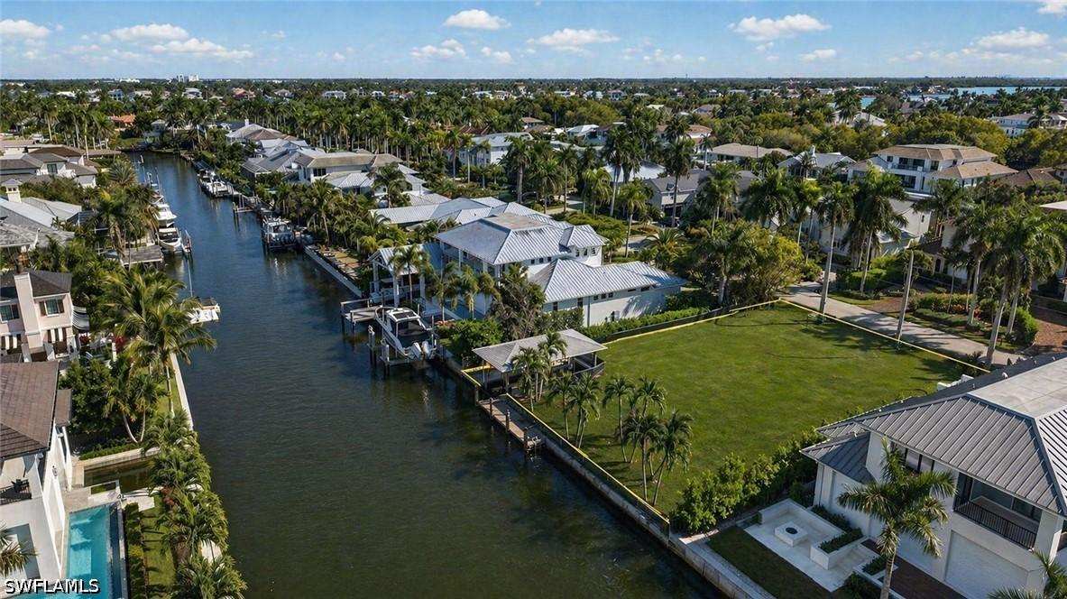 601 17th Ave., Naples, FL 34102