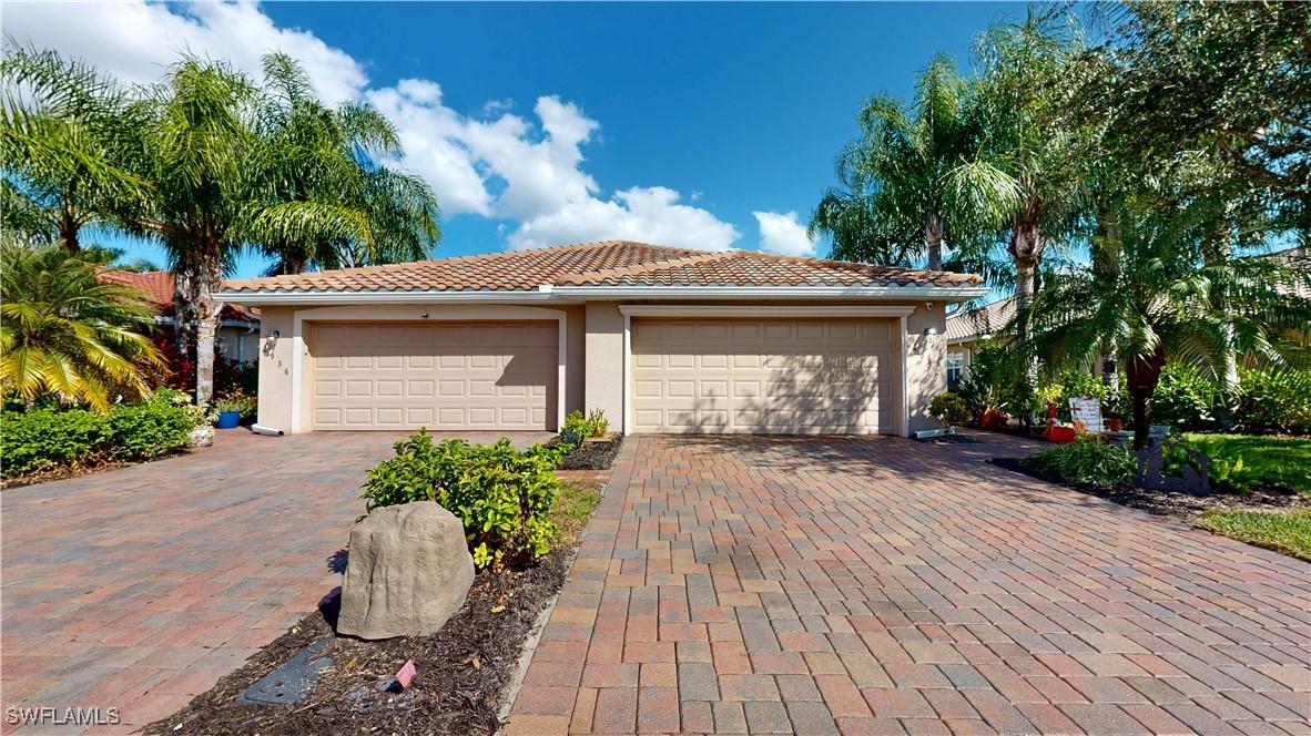 1932 Wellington St., Naples, FL 34120