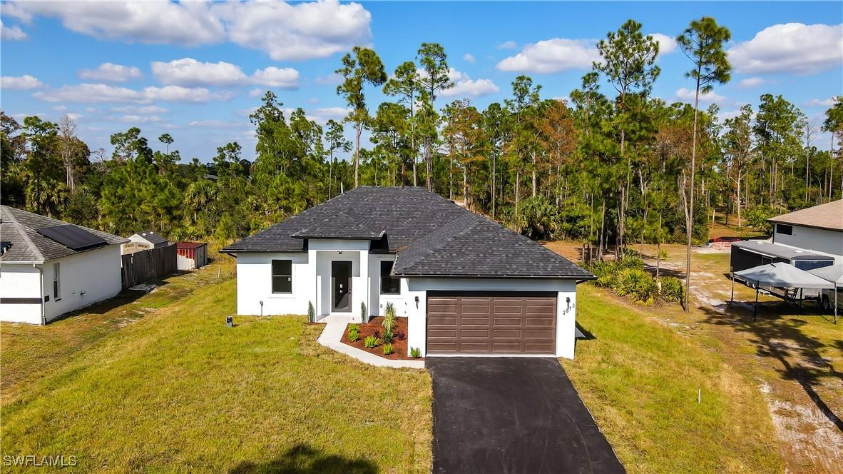 2573 37th Ave., Naples, FL 34120