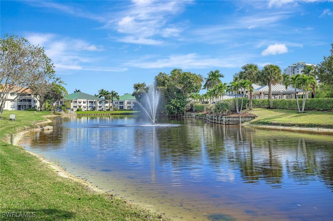 340 Horse Creek Dr. #207, Naples, FL 34110