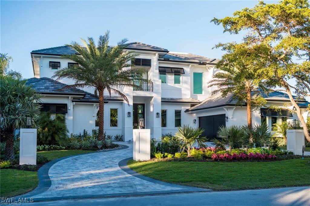 1985 Crayton Rd., Naples, FL 34102