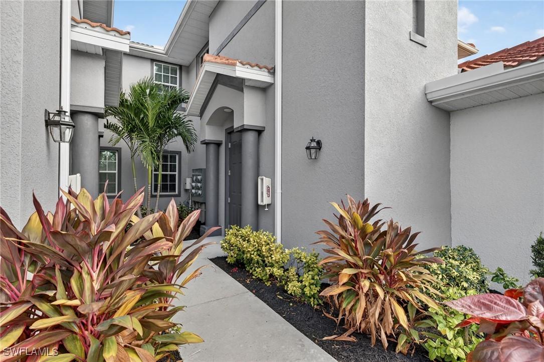12041 Santaluz Dr. #202, Fort Myers, FL 33913