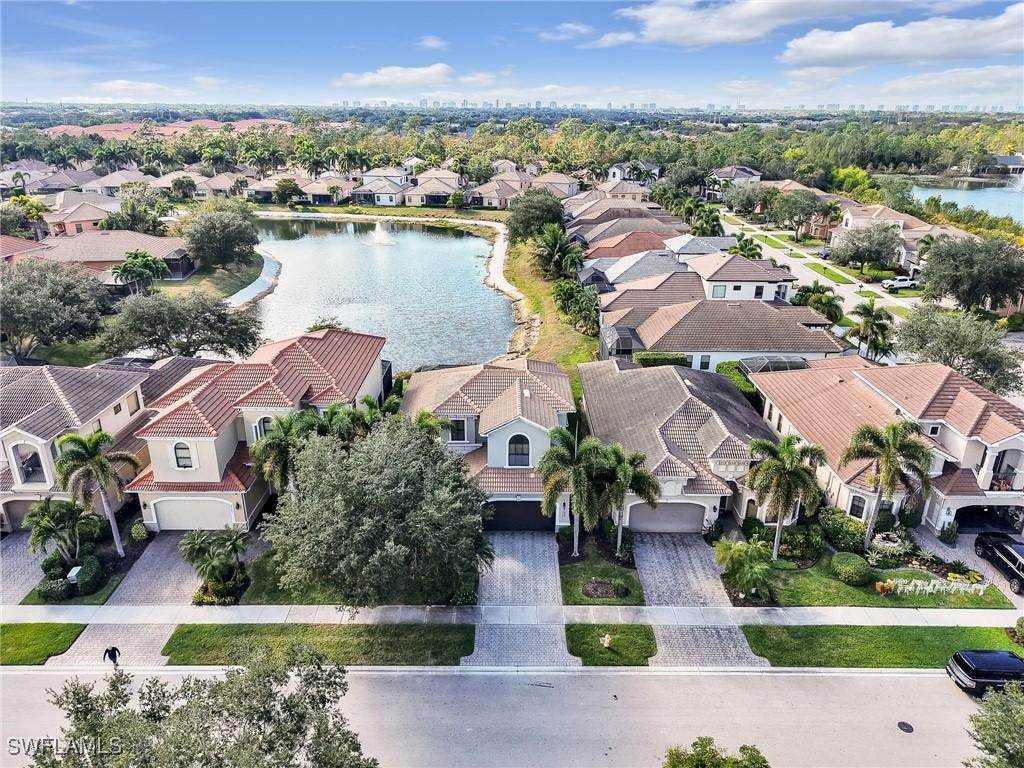 1365 Serrano Cir., Naples, FL 34105