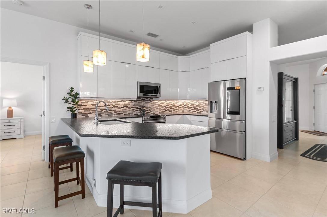 13470 Bridgeford Ave., Bonita Springs, FL 34135